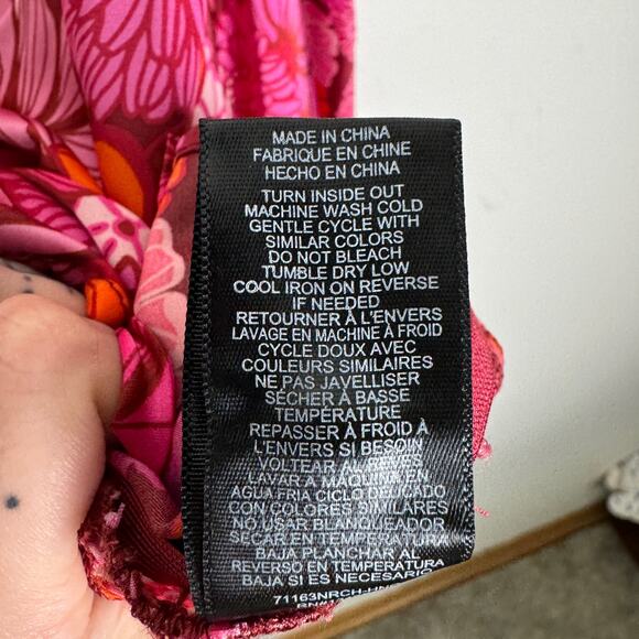 WAYF Loral Print Ruched Plunge Neck Satin Blouse Pink Berry Floral Long Sleeve - Picture 12 of 13